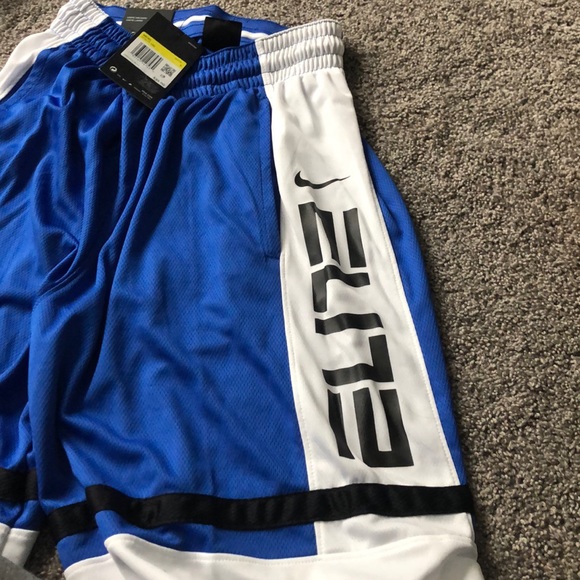 NIKE men’s basketball shorts - Picture 3 of 3